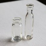 画像2: アメリカヴィンテージガラスボトル大小２本組｜アンティーク雑貨グラス薬瓶メディスンボトル (2)