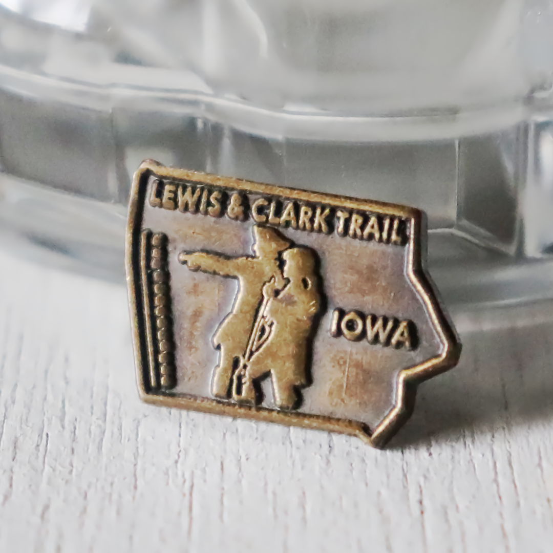 Usaコレクティブルピンバッジアイオワ州ルイス クラーク探検隊 Lewis Clark Trailスーベニアお土産